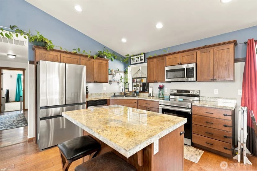 Property photo for 109 E Pioneer Street, Granite Falls photo 12