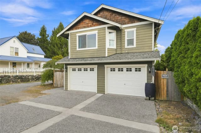 Property photo for 109 E Pioneer Street, Granite Falls photo 2