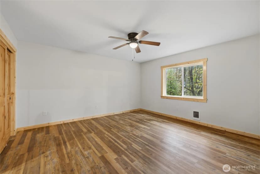 Property photo for 31715 Mount Tahoma Canyon Rd E, Ashford photo 15