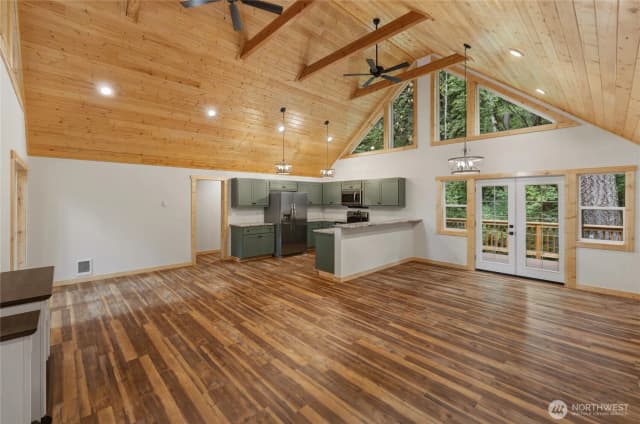 Property photo for 31715 Mount Tahoma Canyon Rd E, Ashford photo 4