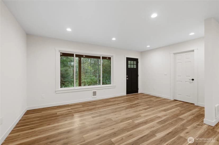 Property photo for 31715 Mount Tahoma Canyon Rd E, Ashford photo 31
