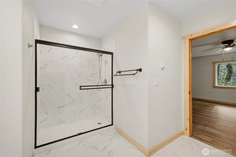 Property photo for 31715 Mount Tahoma Canyon Rd E, Ashford photo 21