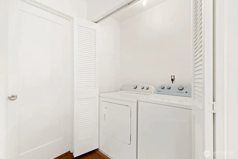 Property photo for 2428 Ne 13th Street, Renton photo 23