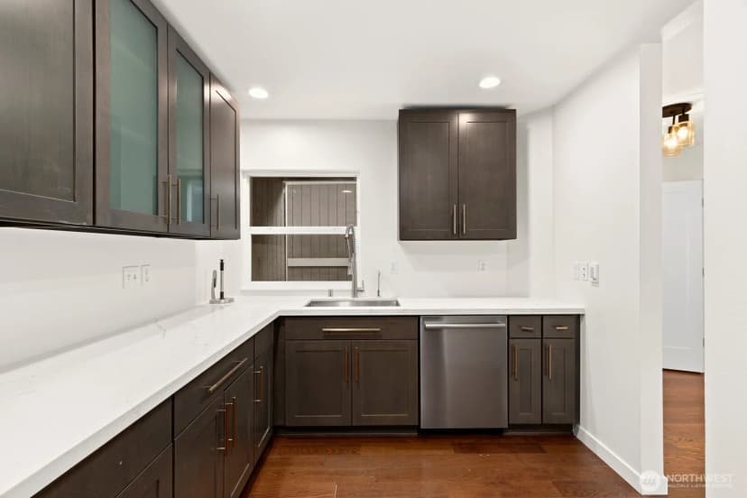 Property photo for 2428 Ne 13th Street, Renton photo 14