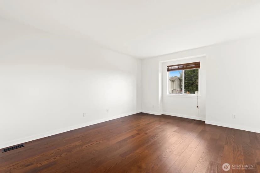 Property photo for 2428 Ne 13th Street, Renton photo 15