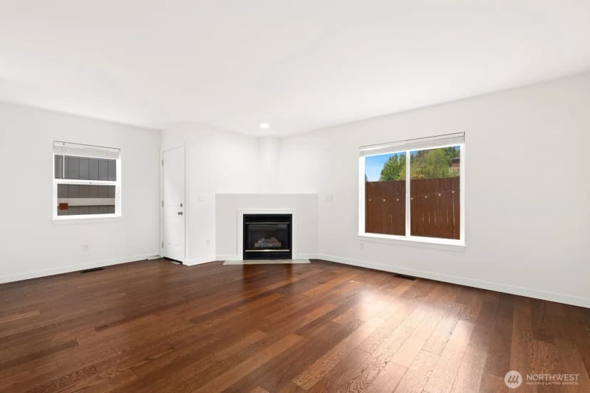 Property photo for 2428 Ne 13th Street, Renton photo 5