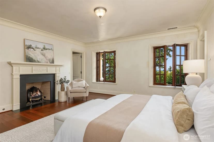 Property photo for 8010 Grand Avenue Ne, Bainbridge Island photo 18