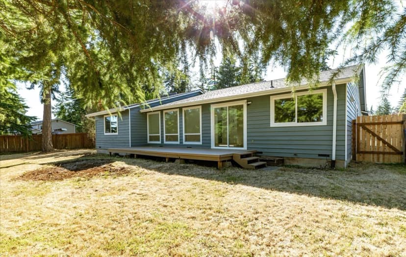 Property photo for 1501 Sw Periwinkle Lane, Oak Harbor photo 30