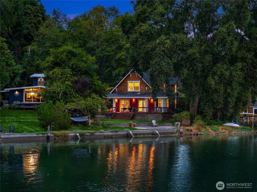 Property photo for 15122 & 15128 Ne Anna Vera Lane, Bainbridge Island photo 4