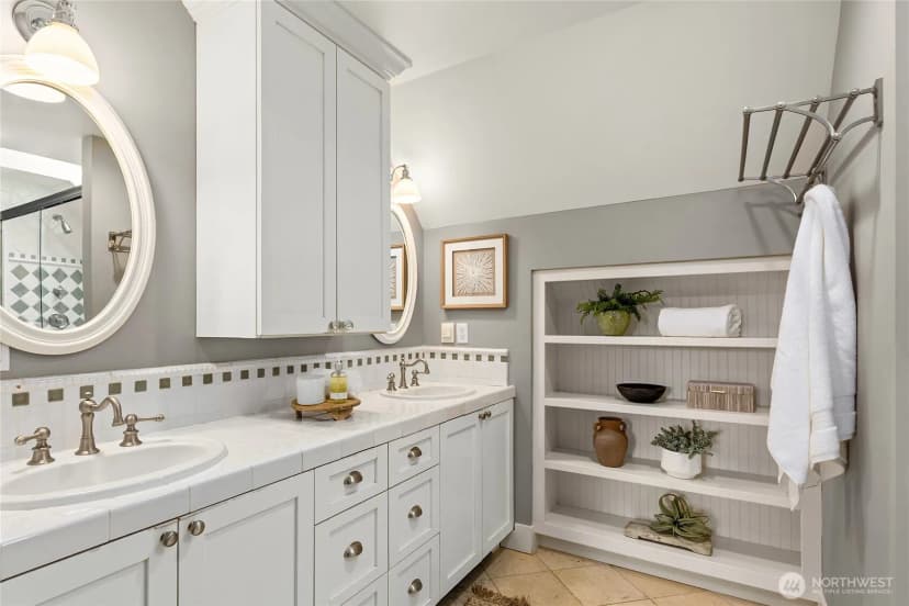 Property photo for 15122 & 15128 Ne Anna Vera Lane, Bainbridge Island photo 23