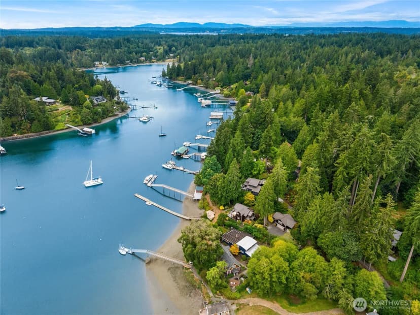 Property photo for 15122 & 15128 Ne Anna Vera Lane, Bainbridge Island photo 3