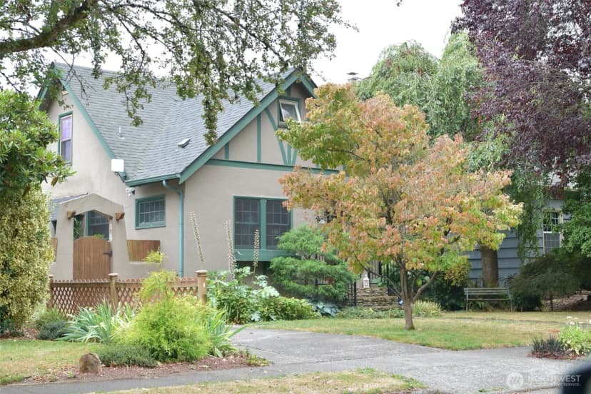 Property photo for 2733 Fir Street, Longview