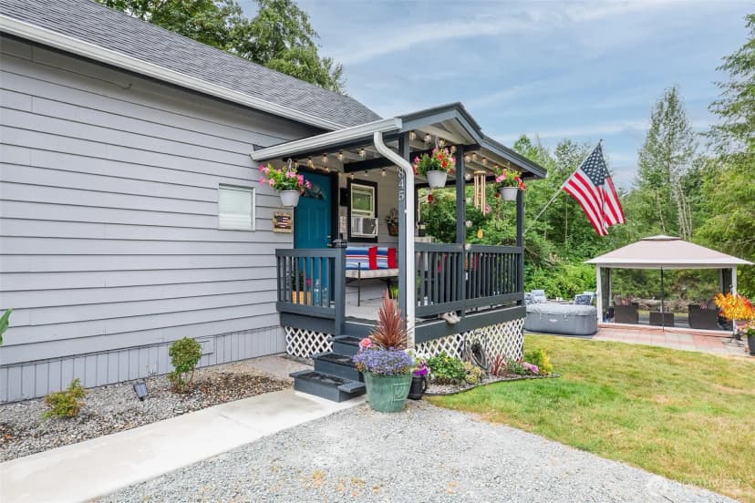 Property photo for 845 3rd Avenue Nw, Issaquah photo 18