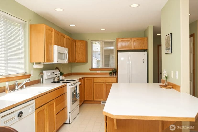 Property photo for 10115 6th Drive Se #b, Everett photo 9