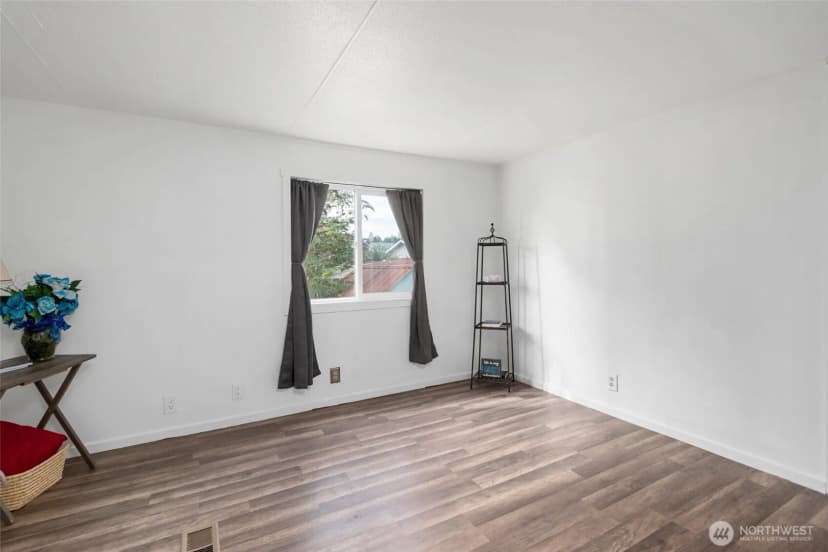Property photo for 700 Nw Crosby Avenue #164, Oak Harbor photo 8