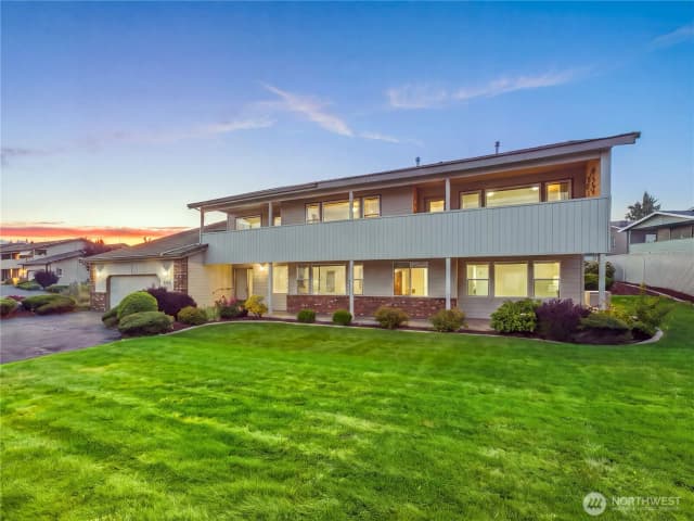 Property photo for 1380 Eastmont Avenue #502, East Wenatchee