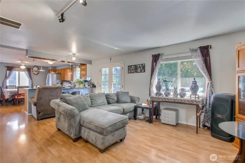 Property photo for 2023 S 302nd Place, Federal Way photo 11