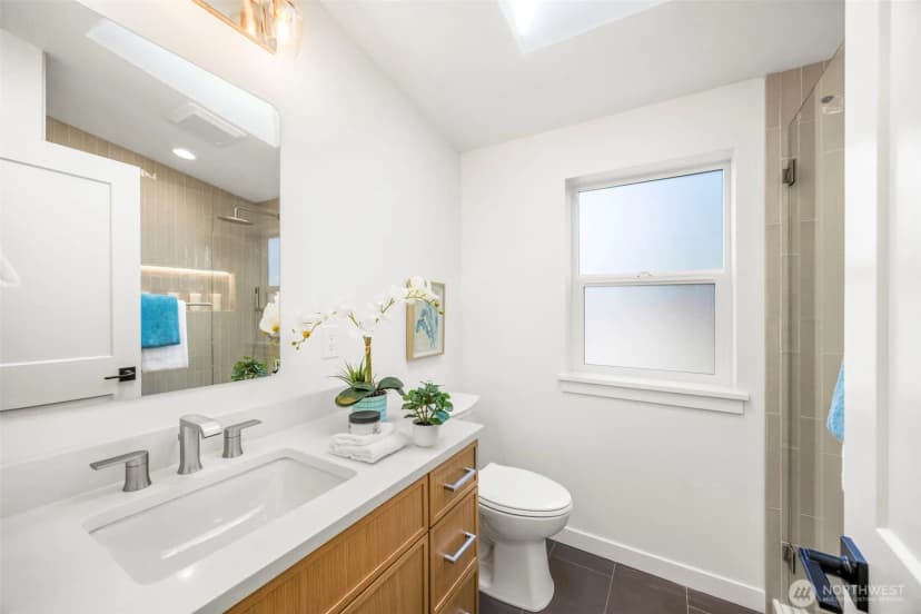 Property photo for 212 N 115th Street, Seattle photo 20