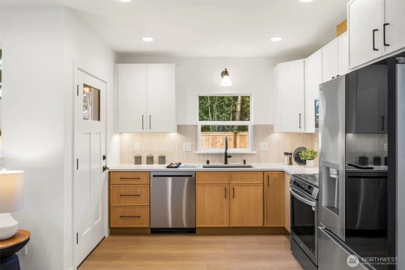 Property photo for 212 N 115th Street, Seattle photo 10