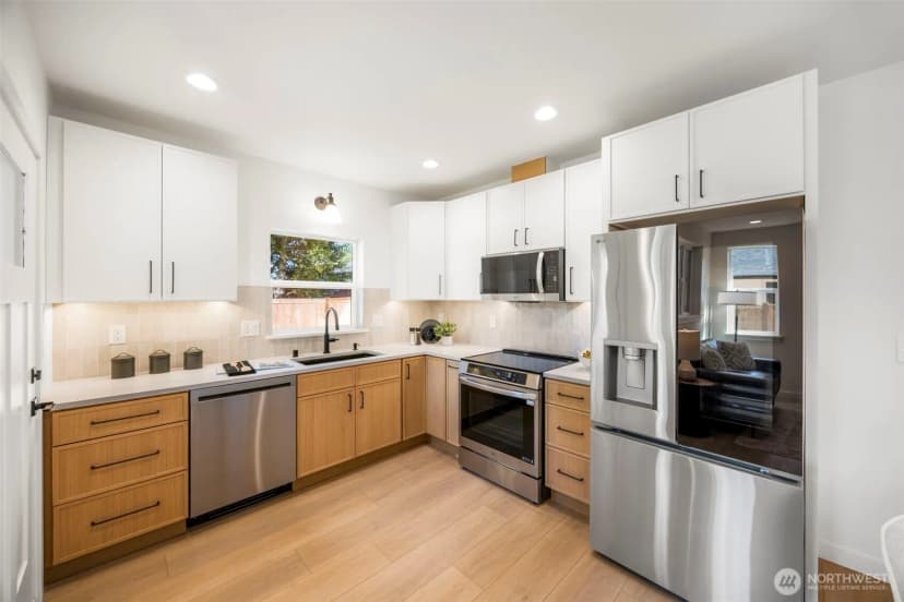 Property photo for 212 N 115th Street, Seattle photo 9