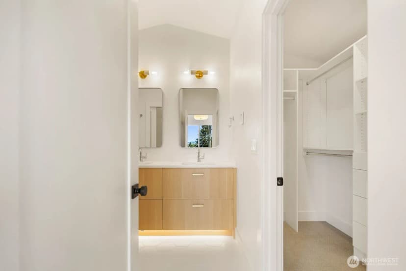 Property photo for 3930 S Angeline Street, Seattle photo 10