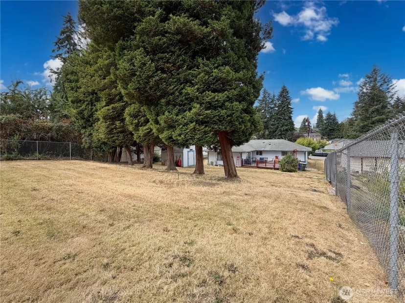 Property photo for 5029 West View Drive, Everett photo 19