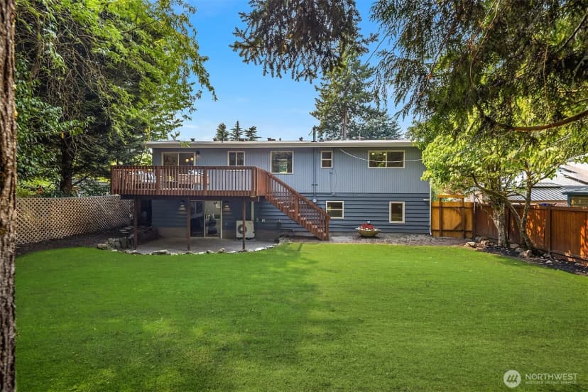Property photo for 12324 11th Avenue Ne, Seattle photo 37