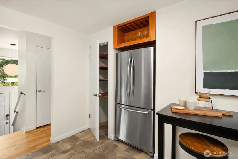 Property photo for 12324 11th Avenue Ne, Seattle photo 17