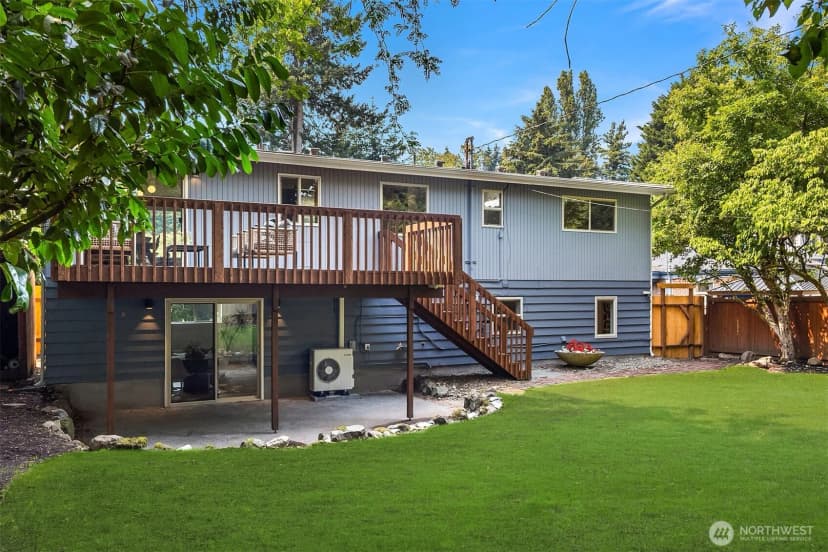 Property photo for 12324 11th Avenue Ne, Seattle photo 36