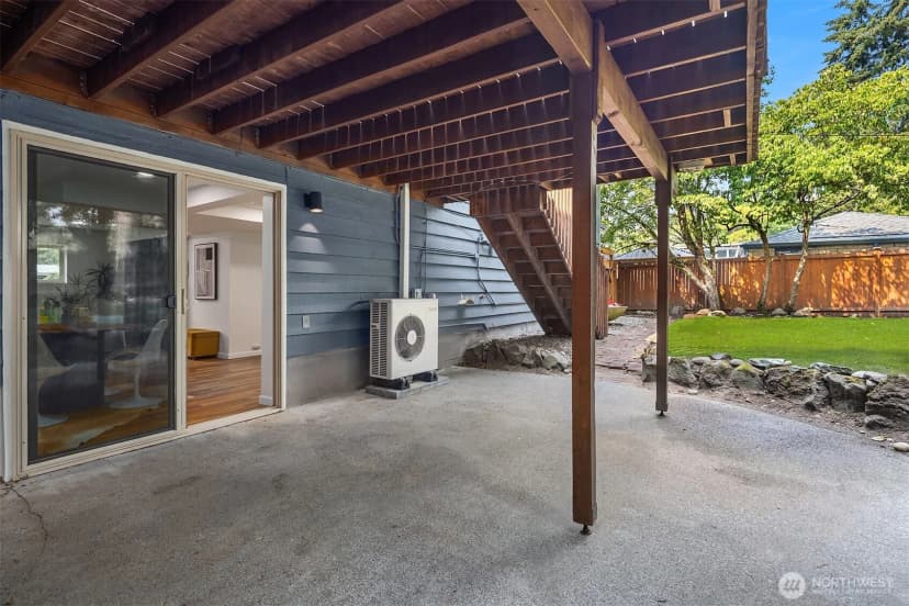 Property photo for 12324 11th Avenue Ne, Seattle photo 35