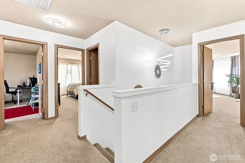 Property photo for 4121 S 331st Place, Federal Way photo 16