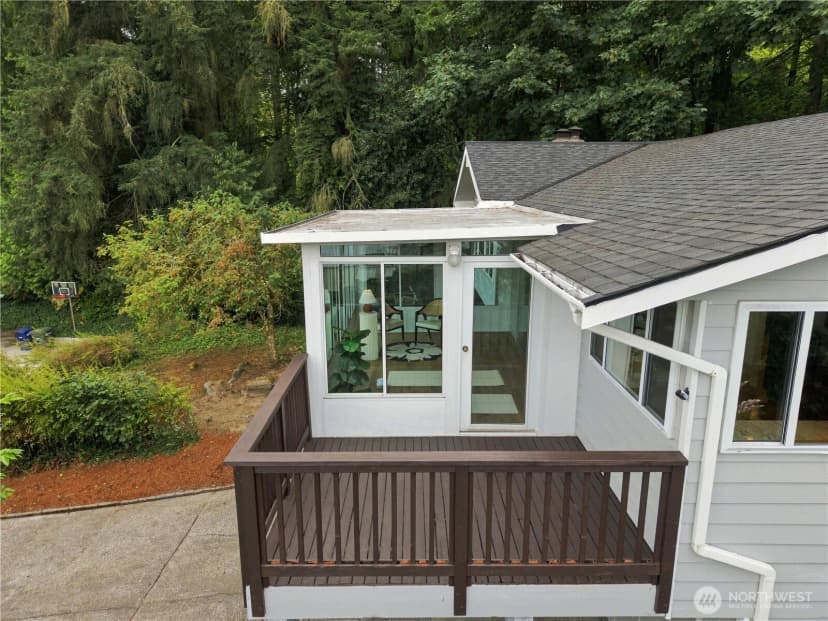 Property photo for 318 228th Street Se, Bothell photo 17