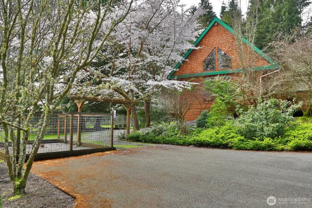 Property photo for 2699 Salal Lane, Langley photo 3