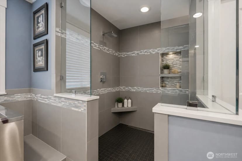 Property photo for 24121 Ne 1st Place, Sammamish photo 13