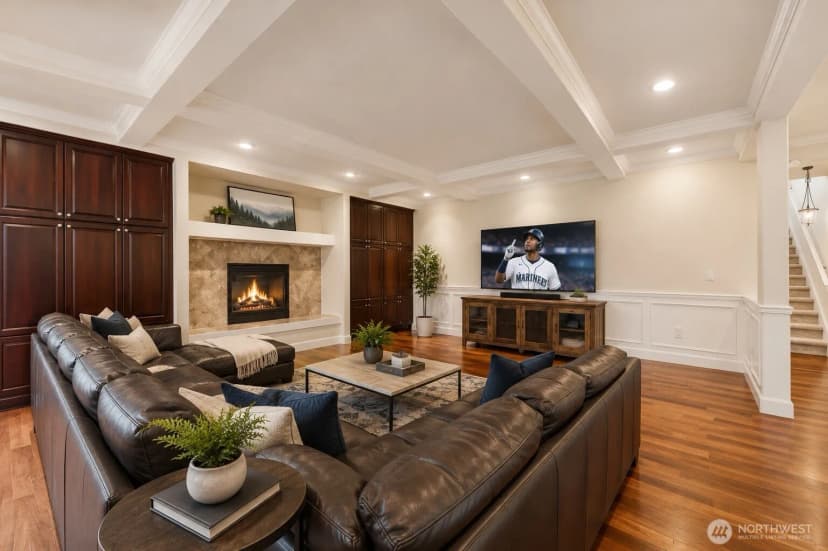 Property photo for 24121 Ne 1st Place, Sammamish photo 10