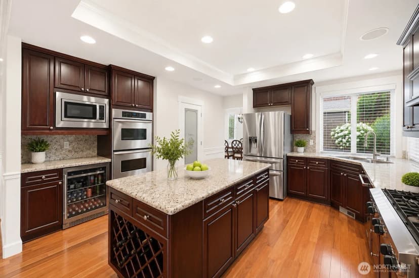 Property photo for 24121 Ne 1st Place, Sammamish photo 7