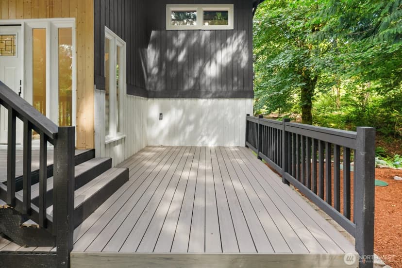 Property photo for 5755 Blakely Avenue Ne, Bainbridge Island photo 3
