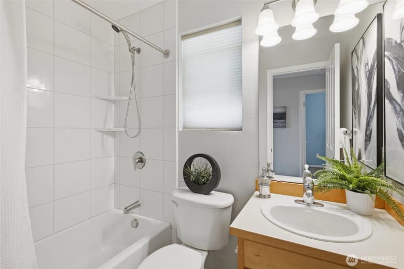 Property photo for 7624 39th Avenue S, Seattle photo 26