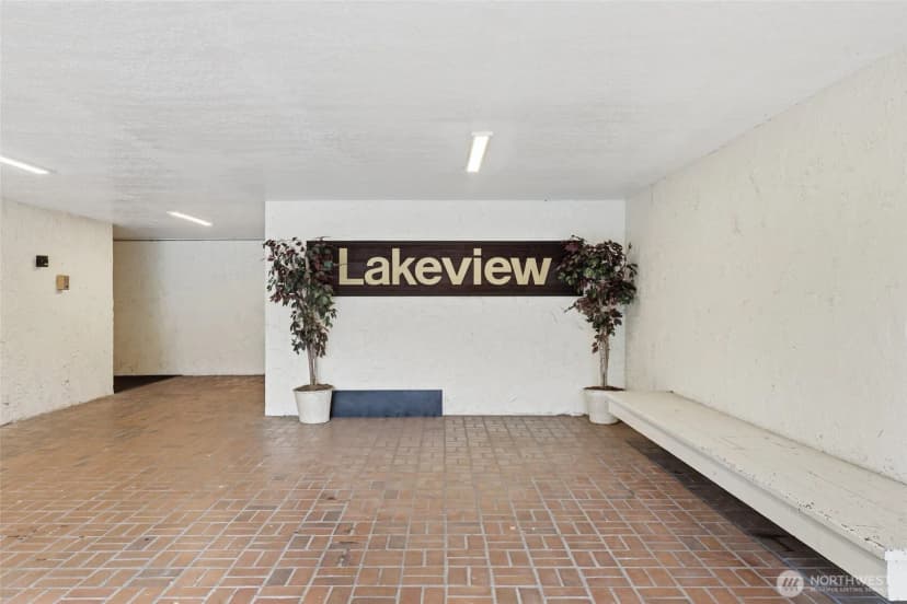 Property photo for 6702 139 Avenue Ne #750, Redmond photo 4