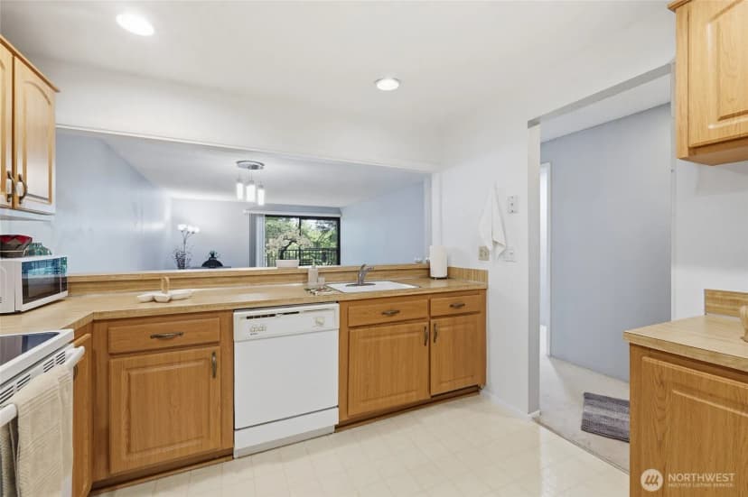 Property photo for 6702 139 Avenue Ne #750, Redmond photo 10