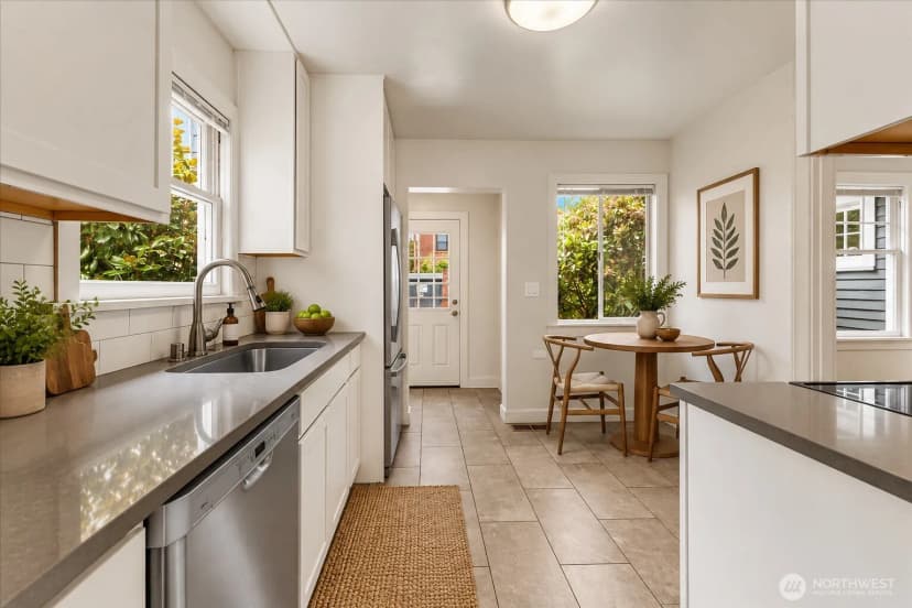 Property photo for 1522 Nw 59th Street, Seattle photo 4