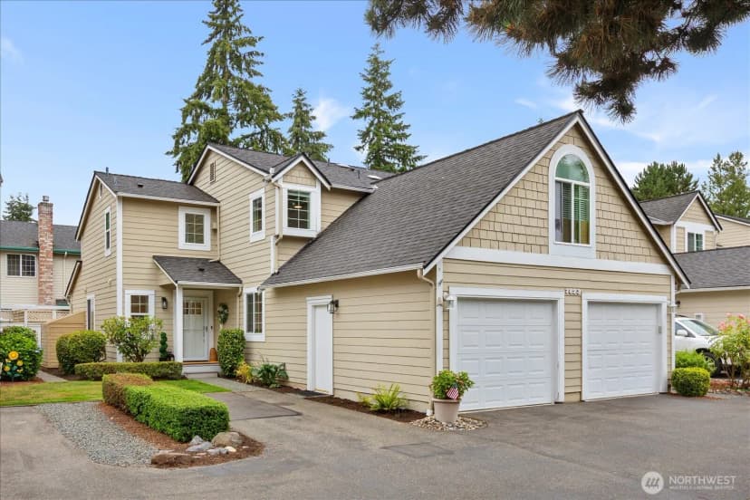 Property photo for 7823 196th Street Sw #a, Edmonds photo 2