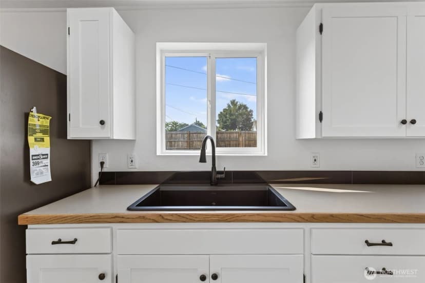 Property photo for 617 3rd Street, Wenatchee photo 17