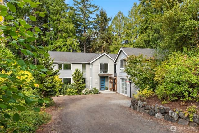 Property photo for 4959 Lynwood Center Road Ne, Bainbridge Island