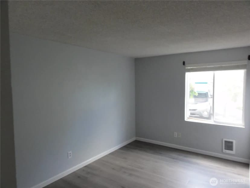 Property photo for 2007 Sw 318th Place #7a, Federal Way photo 8