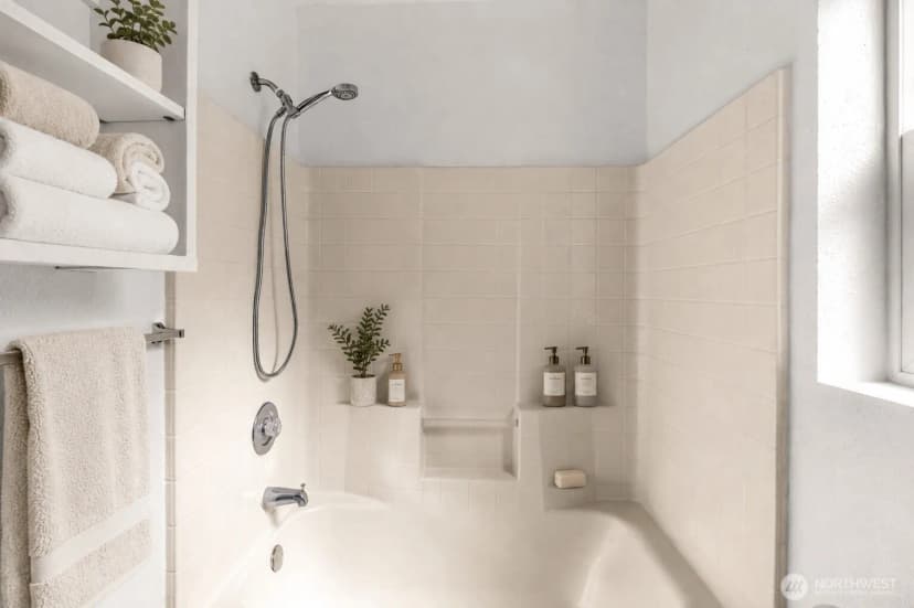Property photo for 1019 Stanford Drive #26, Cosmopolis photo 14