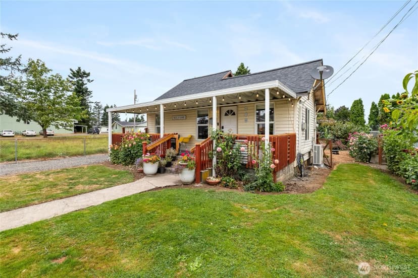 Property photo for 610 Strandell St., Everson photo 2
