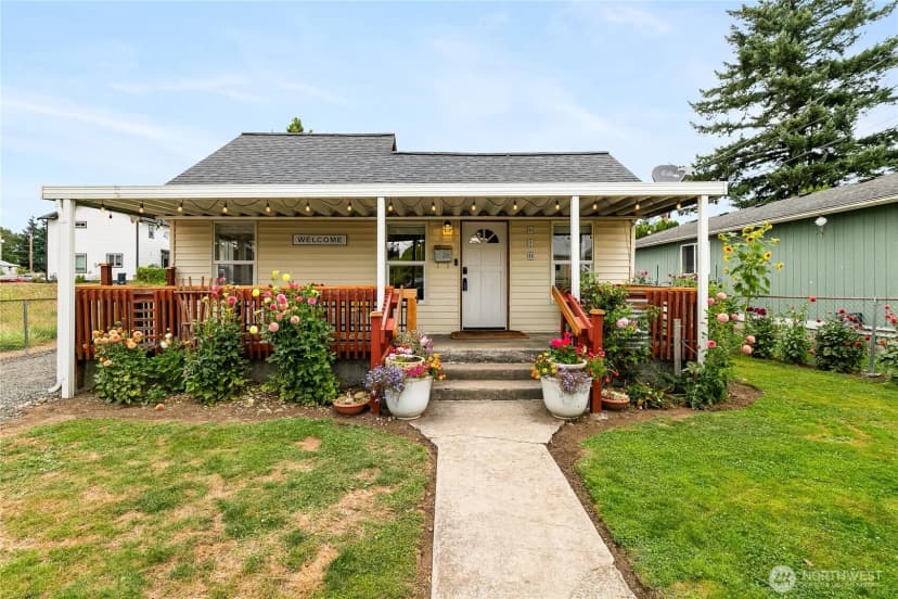 Property photo for 610 Strandell St., Everson