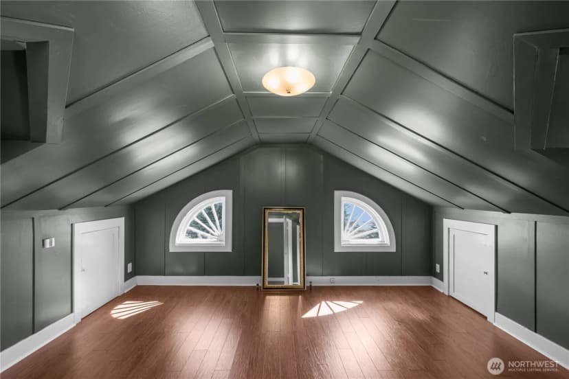 Property photo for 3233 Magnolia Boulevard W, Seattle photo 29