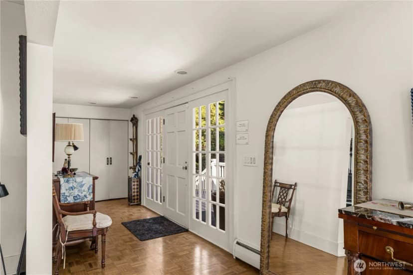 Property photo for 3233 Magnolia Boulevard W, Seattle photo 12